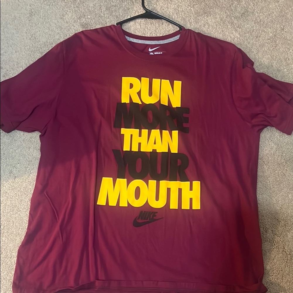 Nike Maroon Graphic T-Shirt